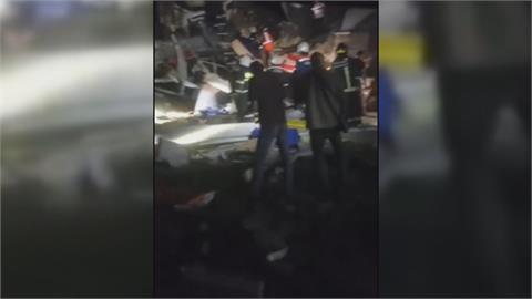 俄羅斯橋梁垮塌導致列車出軌　至少7死33傷