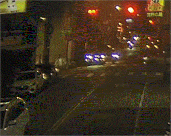 保齡球式車禍！　台中男駕車猛撞路口6車釀4傷