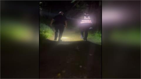 「沖天炮當信號」！　男子登九份二山迷路警消雨中成功尋人
