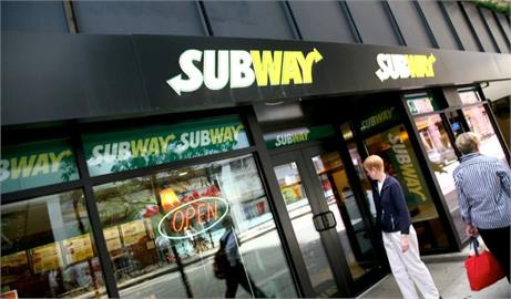 Subway門市曾是麥當勞兩倍，最後淪落出售！兩大危機，直接把霸主踢下神壇
