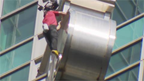 快新聞／霍諾德台北101挑戰！玩偶、廠商亂入　網：「這品牌」賺爛