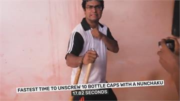 巴基斯坦「李小龍」 耍雙節棍擁38項世界紀錄