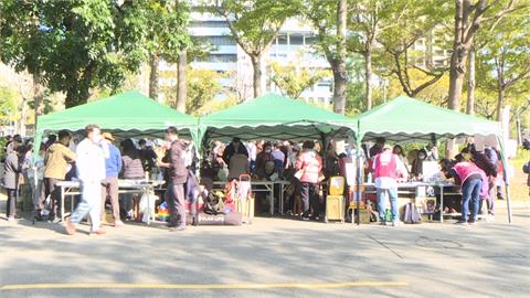 台中罷免藍委連署收件倍增　文件整綑一堆「秤重」