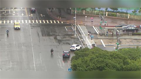 出門帶傘！2縣市大雨特報「影響時間曝光」