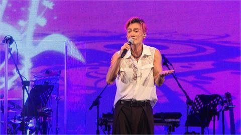 林俊逸出道35週年開唱　溫嵐驚喜現身合唱經典歌曲