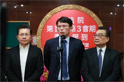 罷免案今送件、政院對選罷法提覆議　黃國昌曝黨團投票意向：賴清德應懸崖勒馬