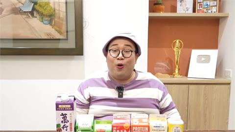 無法理解為何暢銷！泰國娘娘開箱台灣調味牛奶　評「這口味」：很空虛
