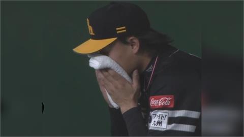 日職(影)／徐若熙先發投4局被敲14安失7分場邊自責落淚！軟銀2：10苦吞二連敗