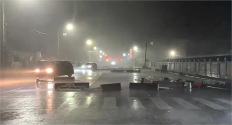 雲林口湖測得17級風全台最大　北港貨車被掀翻