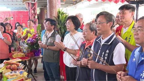 李烈挺蘇遭藍抹黑！　蘇巧慧板橋參拜批詹「不可取」！