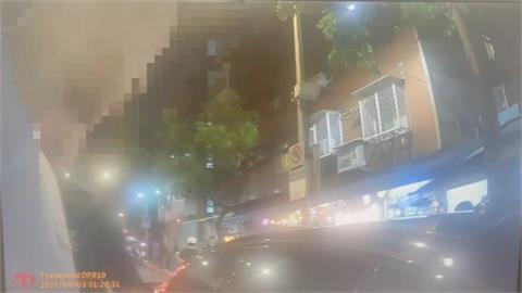驚喜變驚嚇！　男子違停求婚遭驅離　車內起出毒品　當場被逮