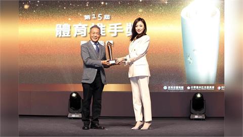 被認證「誰都會暈」名媛劉怡萱　謝典霖3字盛讚證實私交卻「突急切割」