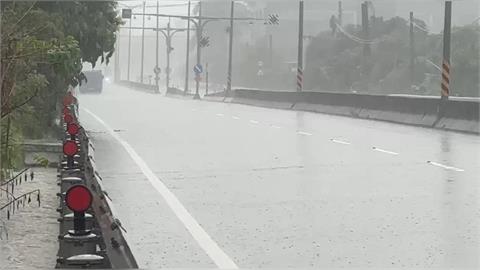 最新／雨還沒下完！南台灣、花東嚴防超大豪雨　氣象署示警17縣市戒備