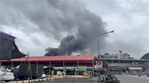 台中車站附近生薑庫房傳火警　恐怖黑煙狂竄天際畫面曝光