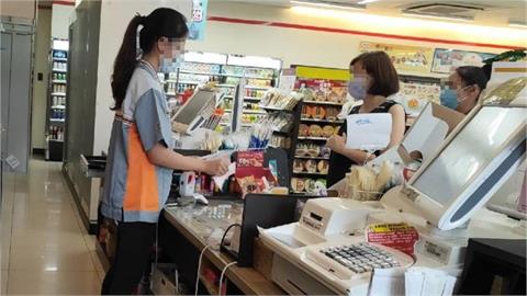 妹子喊話「超商上架1食物」每天吃爆3顆！網兩派吵翻：會嚇跑很多客人