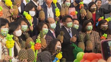 潘孟安偕綠委北上賣鳳梨 柯建銘加碼挺果農