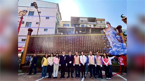 雷射鏤空雕刻！  高雄前金萬興宮打造梵文大悲咒牆