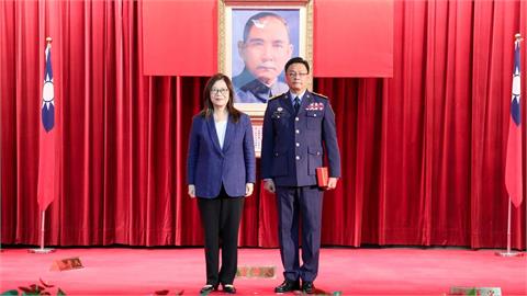 快新聞／管碧玲出手了！海軍「明日之星」轉戰海巡　海空聯防新布局曝光