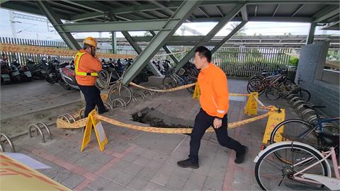 花蓮瑞穗後站停車棚現「天坑」　險「吞掉腳踏車」　目前仍在修復中