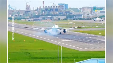 強風太猖狂！飛機著陸遭吹歪　機長被迫重飛　驚險畫面曝光！