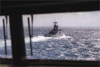 快新聞／美國、加拿大軍艦今日穿越台海　國防部全程掌握