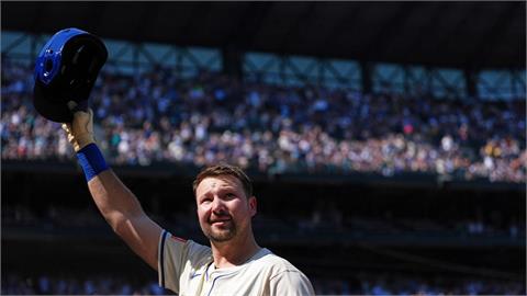 MLB(影)／破洋基神獸64年鬼神紀錄！ 水手勞雷「左右開弓」創單季史上新高