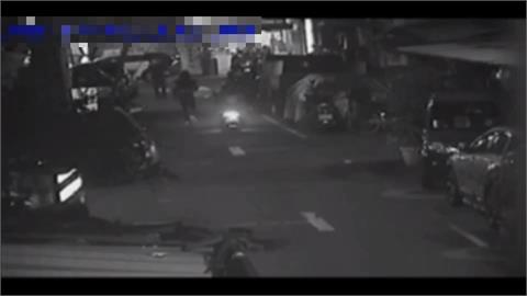 板橋驚悚砍人案！　男因擦肩碰撞遭刺2刀濺血倒地