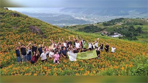 花蓮金針花季登場！　六十石山金黃花海綻放