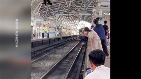 驚險！台中火車站月台頭暈　男子掉落鐵軌　列車急剎未釀意外