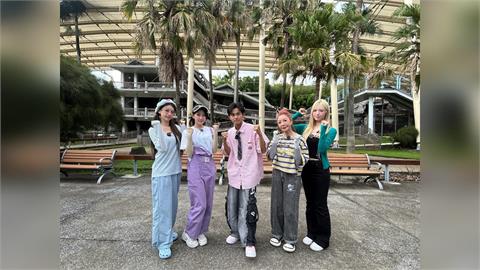 《綜藝新時代》檸檬、李雅英、李晧禎體驗水上芭蕾！變成三人打水表情逐漸失控