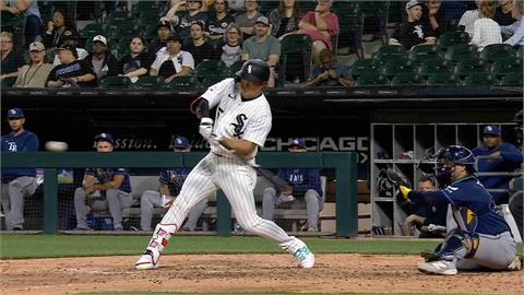 MLB(影)／罵一罵有用？白襪「村神」谷底反彈「本季第五轟出爐」單場三度上壘