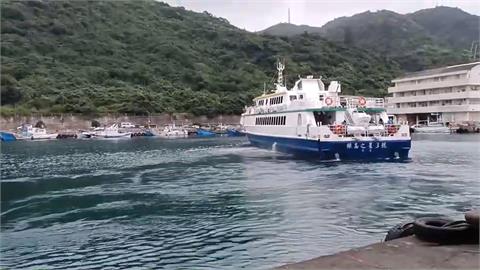 猶如真實版海盜船！　蘭嶼往綠島渡輪遇巨浪釀4名乘客受傷