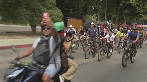 委內瑞拉BMX好手領軍　率百人單車逛大街