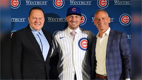 吸血鬼經紀人Broas(最左)讓洋基又愛又恨。（圖／AP）