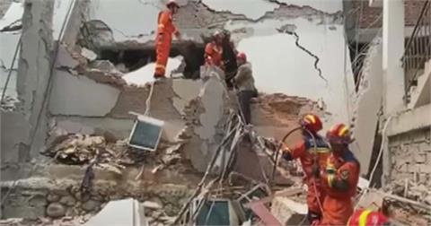 中國四川瀘定6.8強震已46死16人失聯　逾千名武警投入搜救