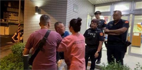 辱罵司機還襲警 藝人龍天翔醉鬧計程車被員警壓制