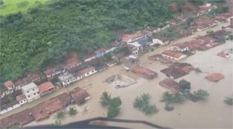大水淹城鎮飆兩公尺巨浪　耶誕佳節巴西連兩天水壩潰堤