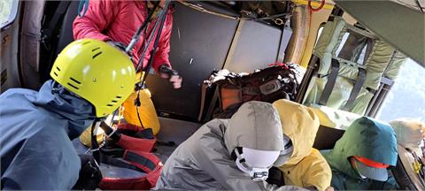 高雄消防初四接獲4起救援案　週一晨順利救出受困最後6人
