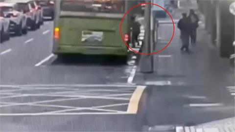 台北八德路驚悚車禍! 公車輾死婦 客運業者:絕非肇逃