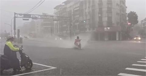 中午雨彈來襲！　20縣市大雨特報