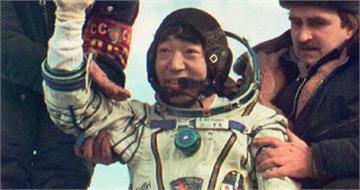 日本太空第一人秋山豐寬84歲病逝　記者宇宙連線一句「正式播出嗎」成歷史