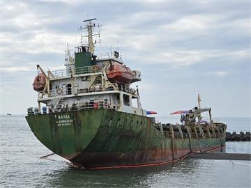 快新聞／強颱凱米釀「巴西亞」輪擱淺！航港局介入成功脫淺　化解海域生態危機