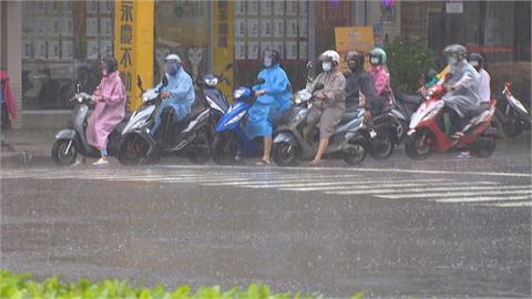 大雨還沒停！今年1、2月「台北僅6天沒下雨」今晚雨勢更猛