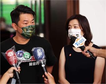 快新聞／林靜儀披中二立委補選戰袍！　陳柏惟「送上8字」讚：我能給的最好禮物