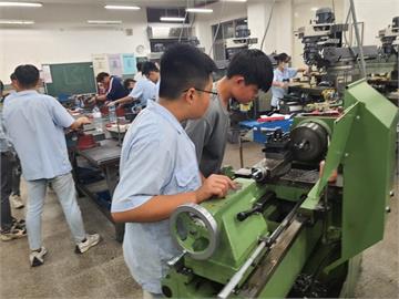 教部補助1.1億開技藝專班　盼擅長實作學生獲自信