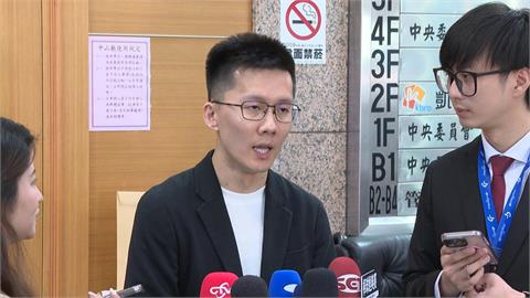 快新聞／劍指「政客爽」？蕭敬嚴怒轟鍵盤俠「躲後面吠」：國民黨最大悲哀