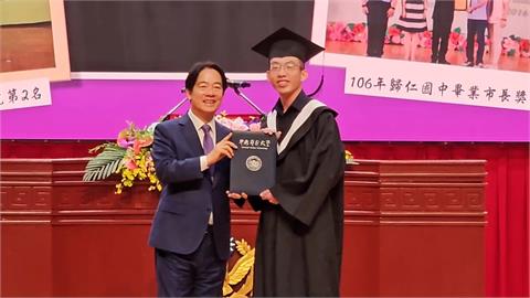 賴總統上任後首次主持畢典　警大撥穗代表王柏舜曝「這件事」