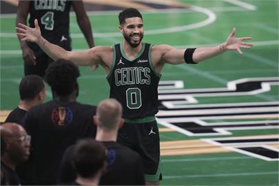 NBA(影)／騎士開季15連勝遭中斷！賽爾提克狂下三分雨　展現衛冕軍強大戰力