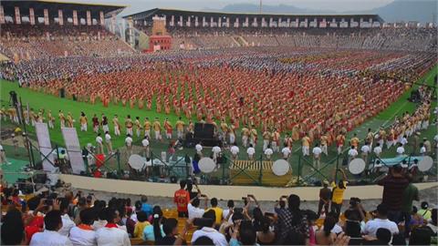 打破金氏世界紀錄　印度1.1萬舞者同跳傳統「碧湖舞」迎春