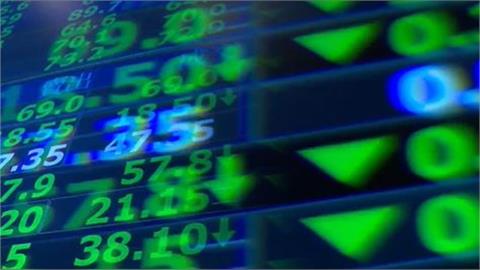 快新聞/歐美貿易衝突恐升溫 台股開盤重挫327點「台積電跌35元」